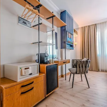 Casativo Lara アンタルヤ